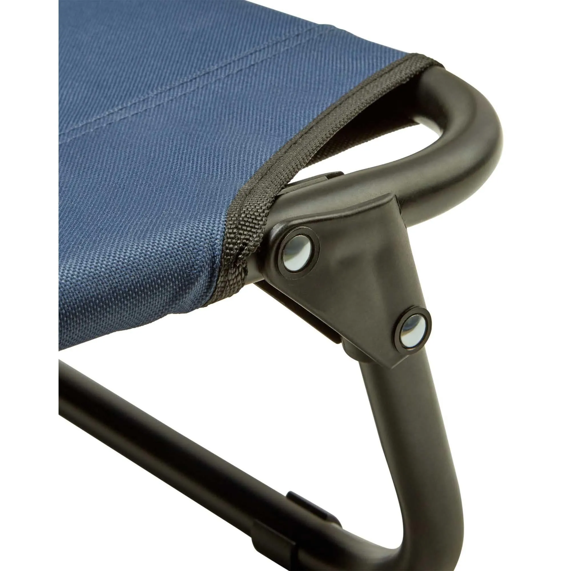 Buddy & Belle Deluxe Raised Outdoor Dog Bed