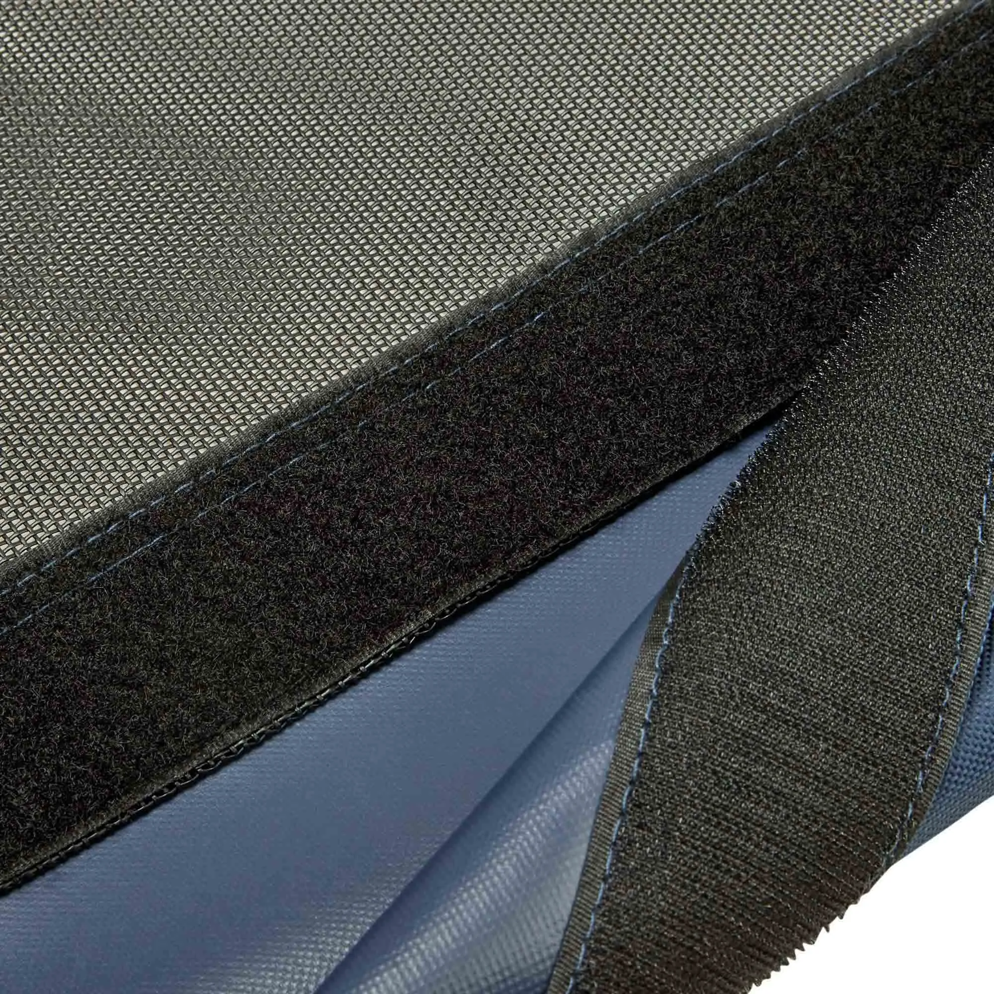 Buddy & Belle Deluxe Raised Outdoor Dog Bed
